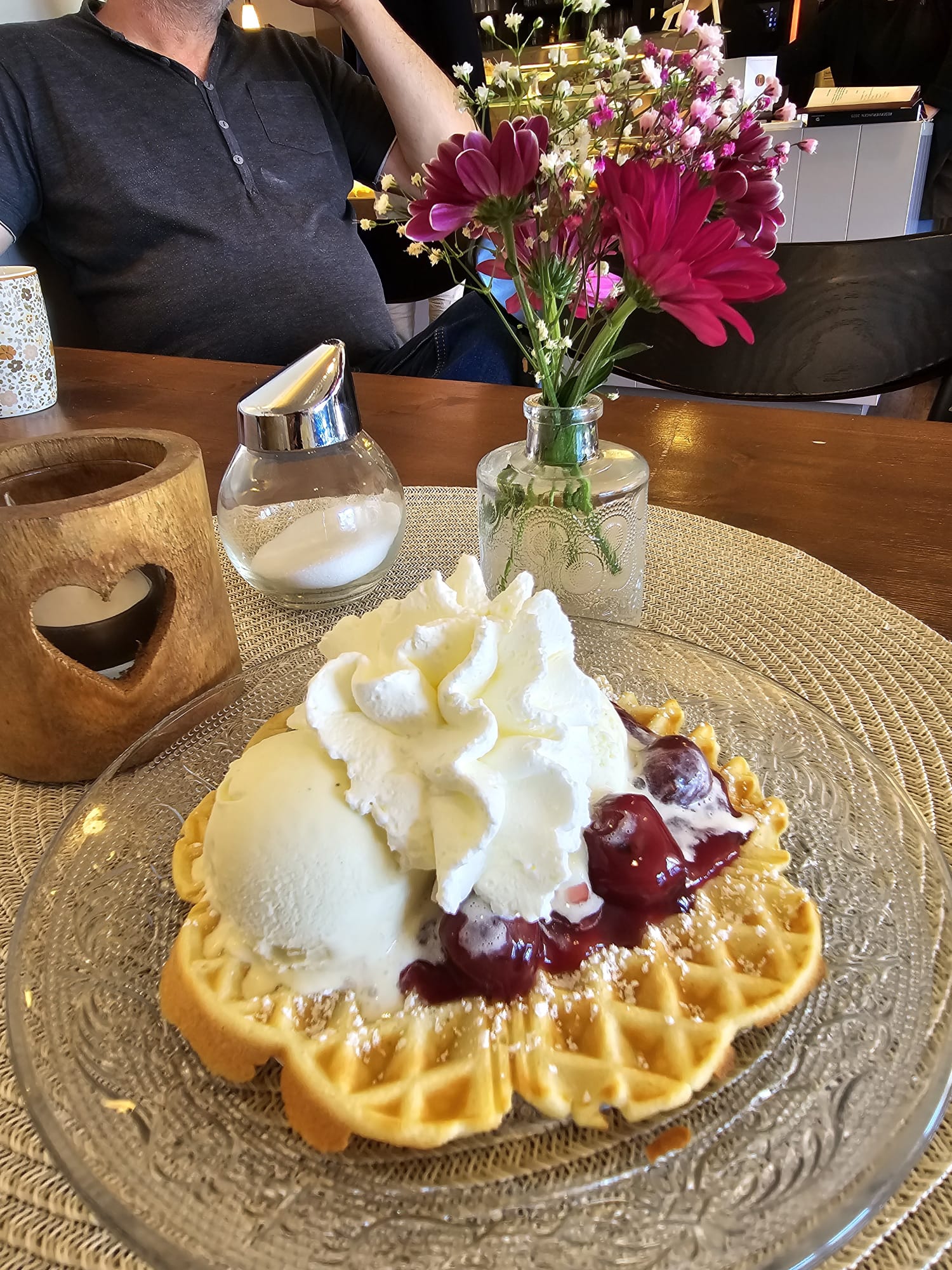 f253ed12-cb92-484e-9735-f40bf82b24a8